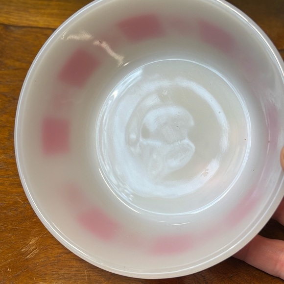 Mint condition vintage Federal Glass Midcentury red gingham bowl - Picture 6 of 8